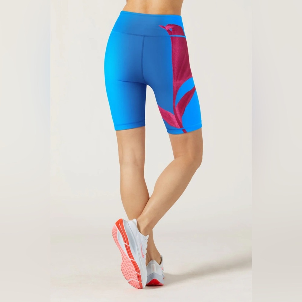 Wear It To Heart Kurt Reversible Short in Radiant Lily